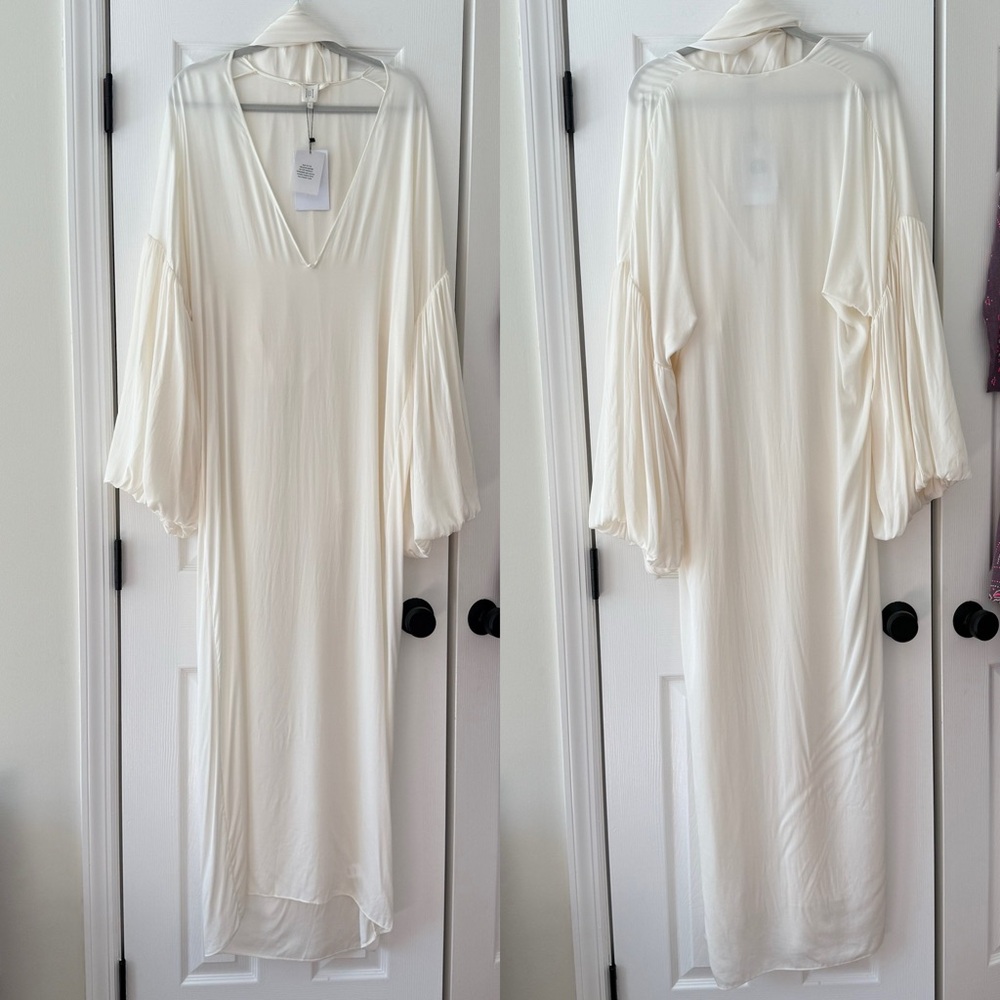 HELSA Serafina Silk V-Neckline Maxi Dress Detachable Scarf White NEW with tags - Picture 3 of 10